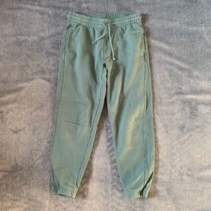 TNA cozy Boyfriend sweatpants